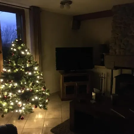 The Gingerbread House Vakantiehuis Beauficel